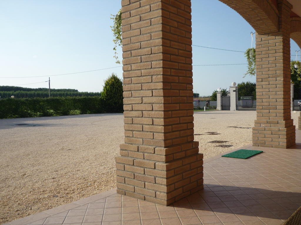 Agriturismo Ai Laghi Pocenia エクステリア 写真