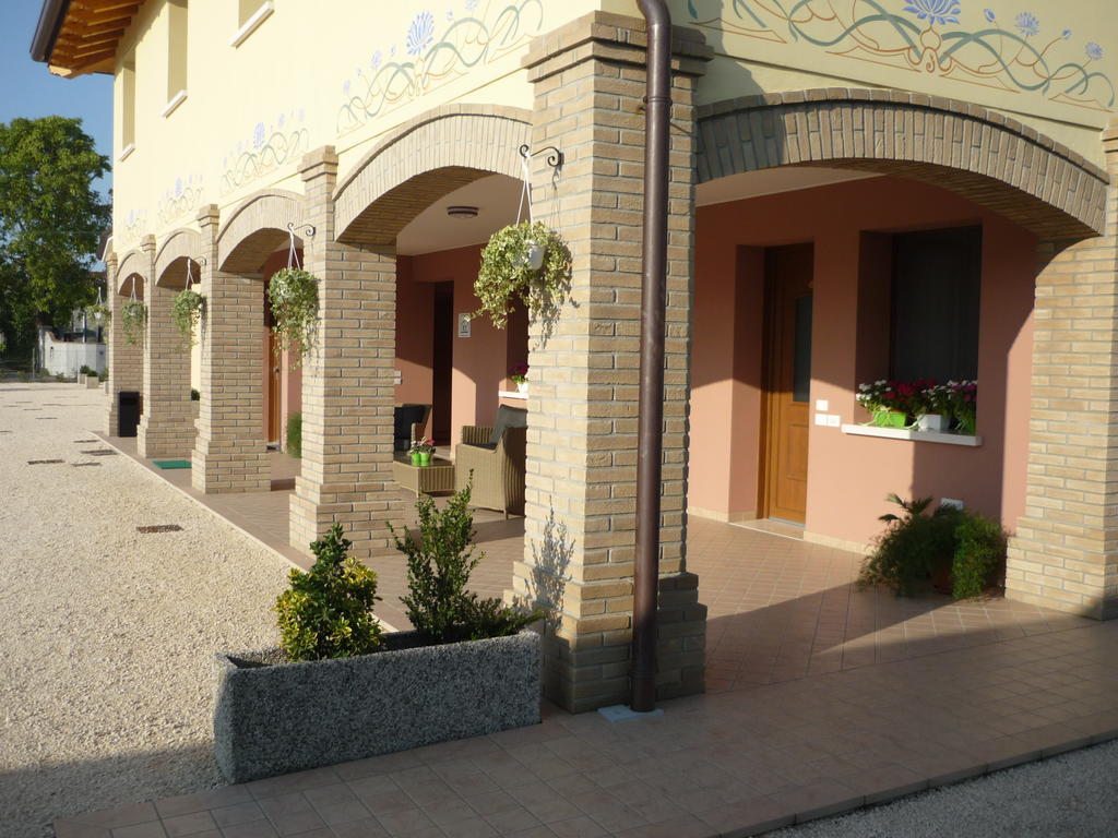 Agriturismo Ai Laghi Pocenia エクステリア 写真